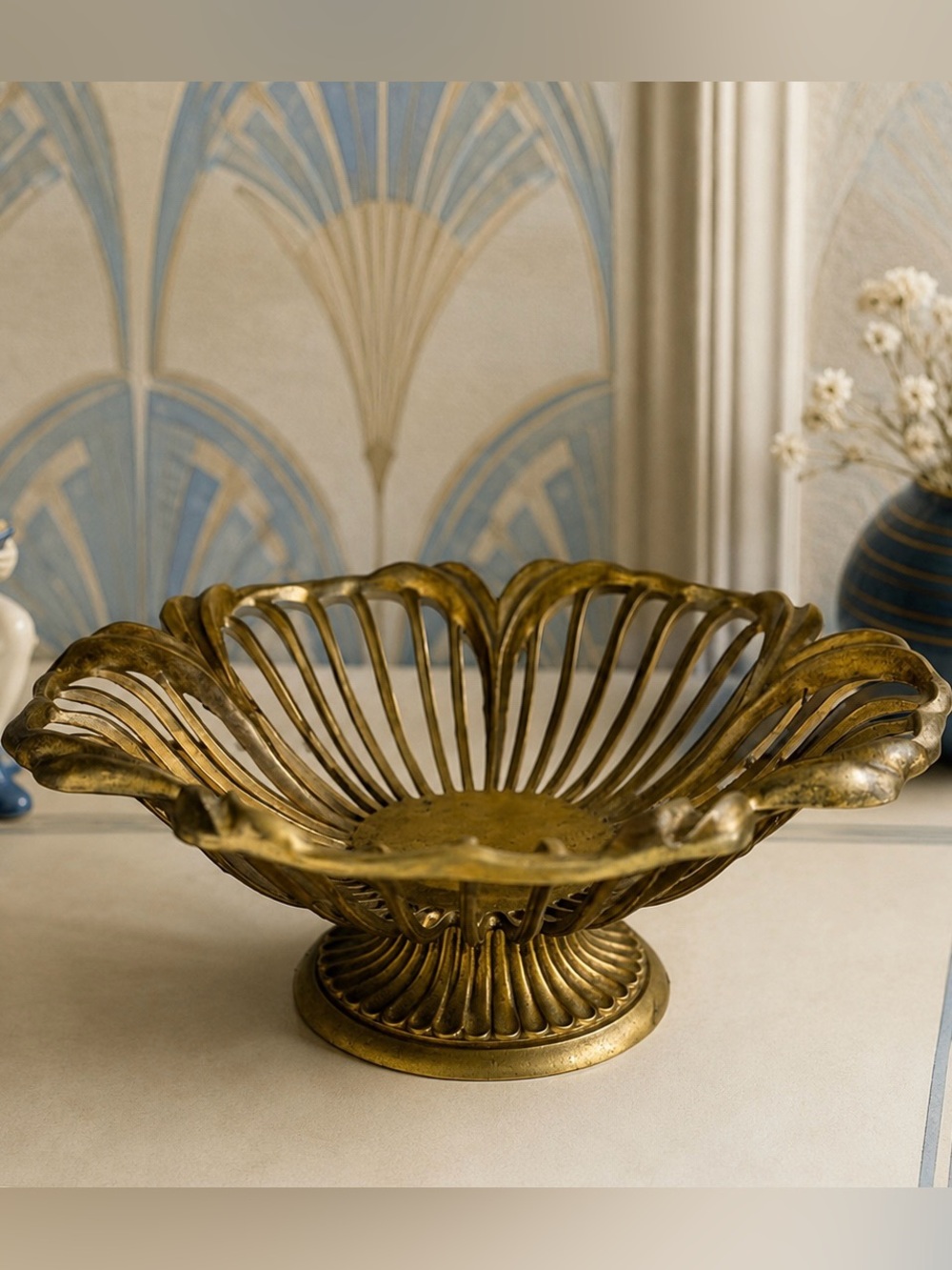VINTAGE BRASS FRUIT BOWL Gold Tone Pedestal Ornate Metal Dish
